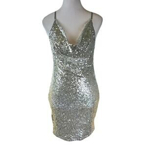 Celebrity Fashion by Hera Sequined Mini Dress Silver Size Medium